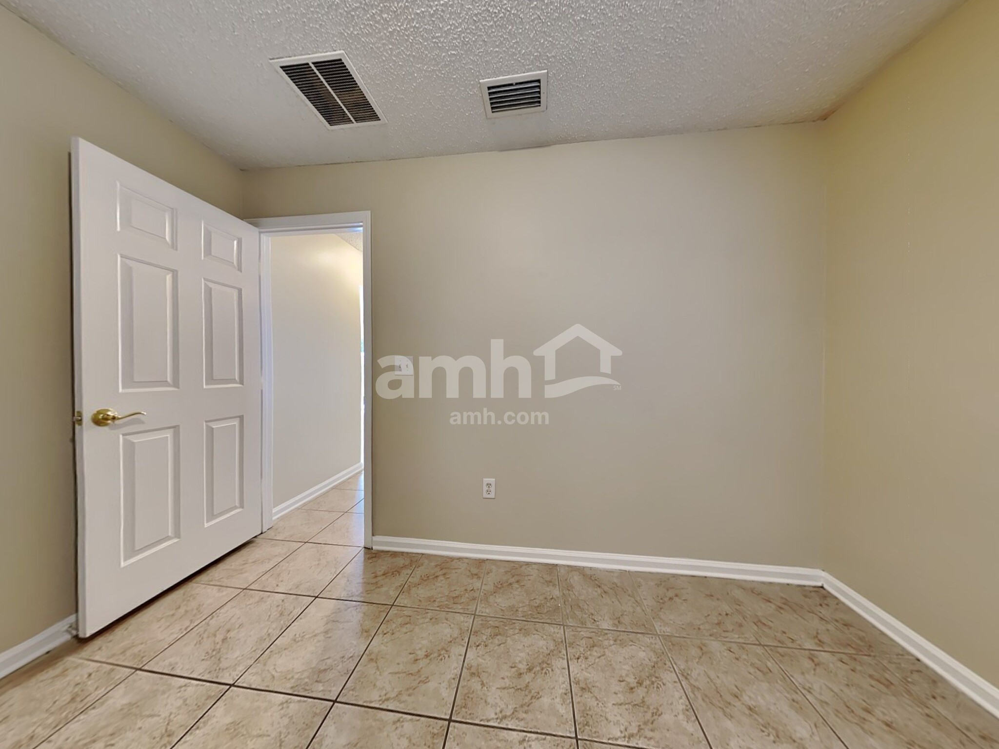 Building Photo - 2720 Cold Creek Blvd