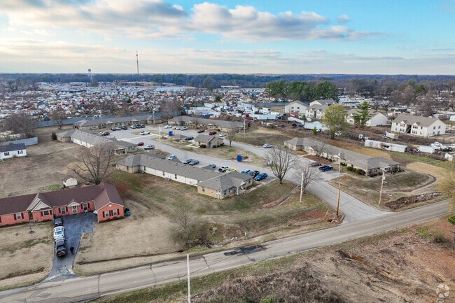 Aerial Photo - Eaglewood 8 Apartments