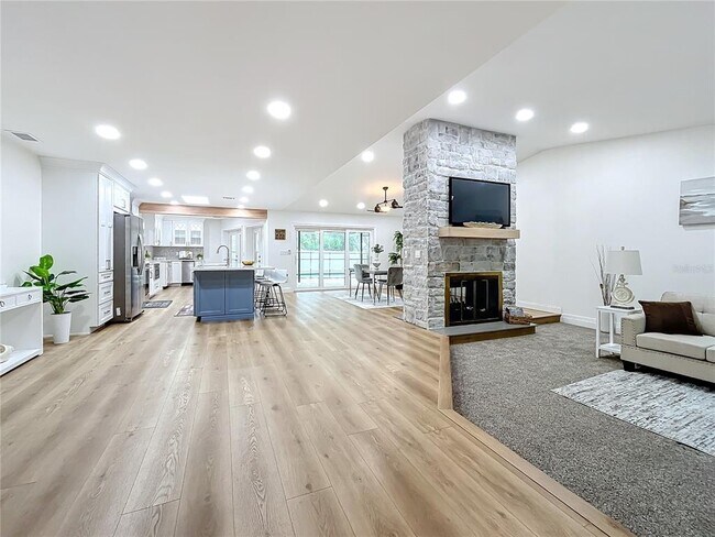 Building Photo - 3005 Enisglen Dr