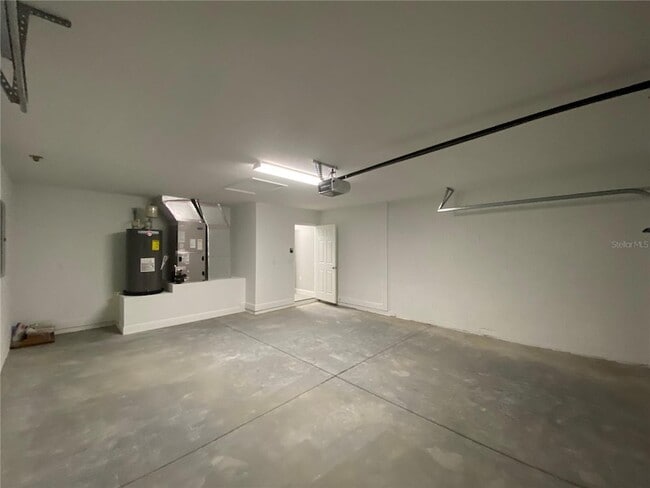 Building Photo - 2840 SW 147 St