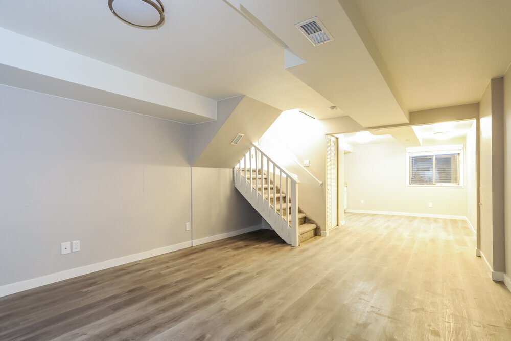 Building Photo - 12155 Elm Way