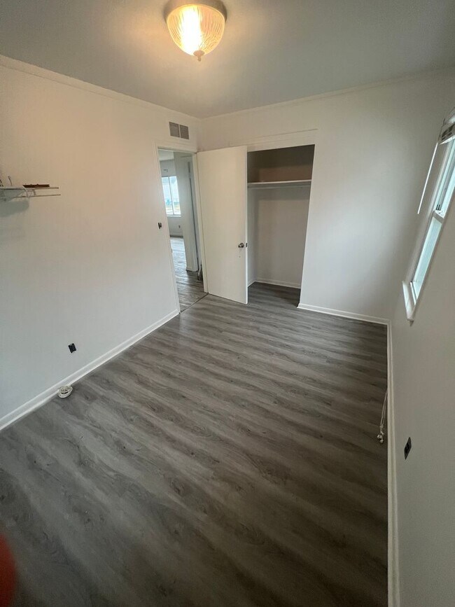 Building Photo - 8628 Chapp Ave