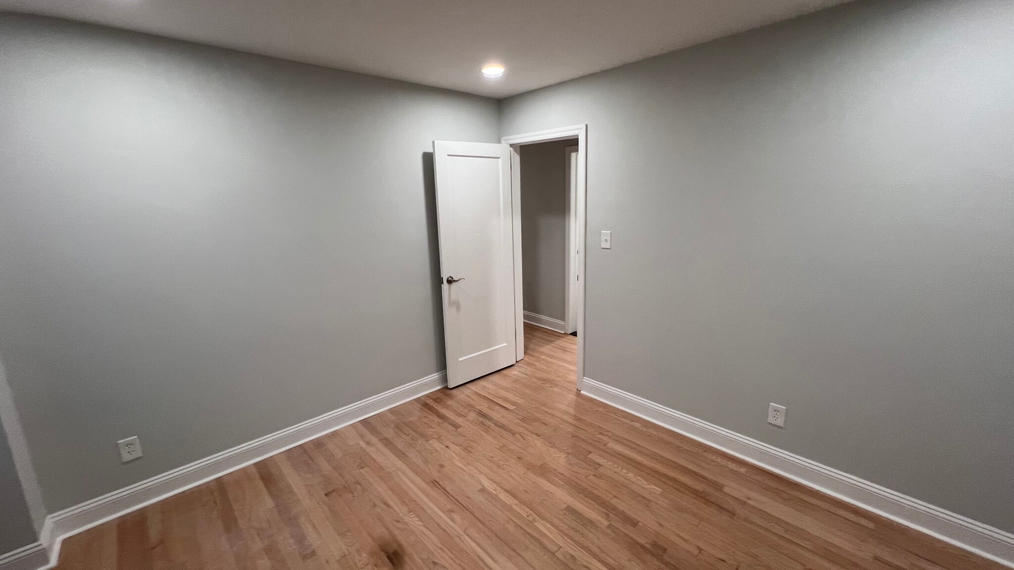 Building Photo - 86 N Walnut St