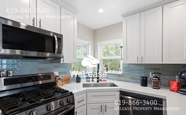 Building Photo - 5932 Estelle St