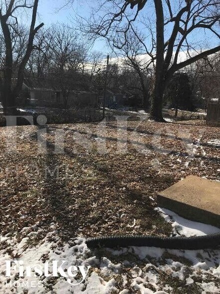 Building Photo - 6217 E 95th Terrace