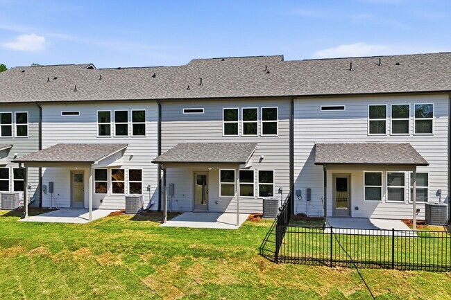 Building Photo - 299 Summit Dr W