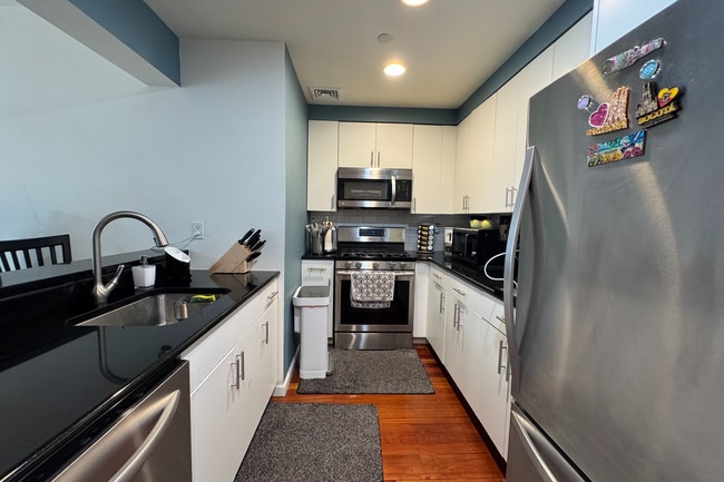 Building Photo - 603 W 148th St