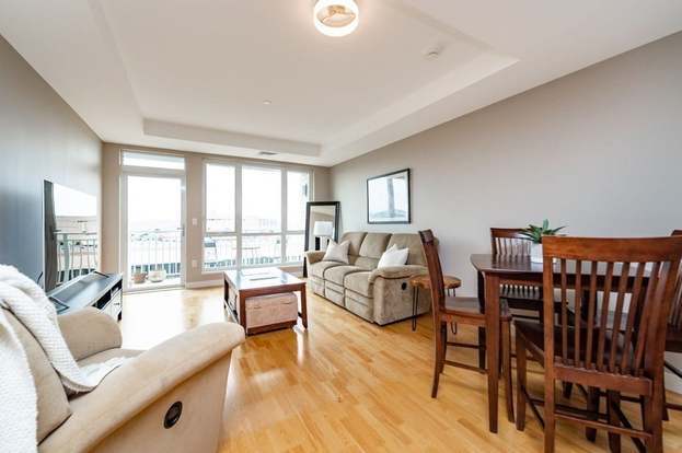 Building Photo - 100 Station Landing