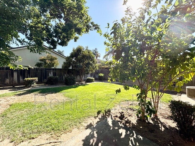 Building Photo - 2214 Sugar Pine Ct