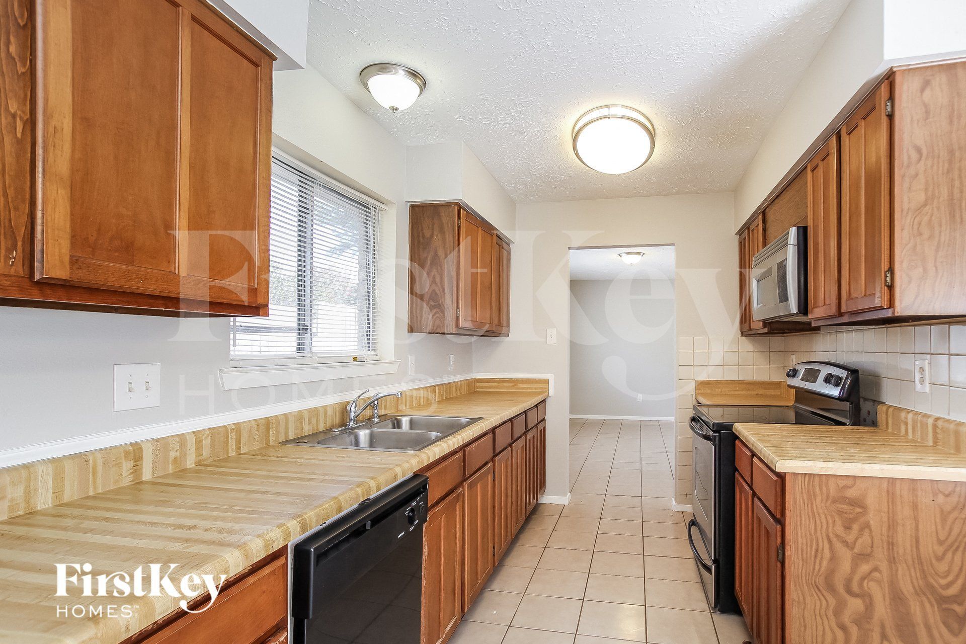 Building Photo - 21226 Waymare Ln