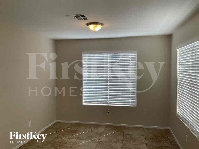 Building Photo - 8008 Revolver Ave