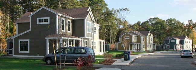 Primary Photo - Bristol Commons