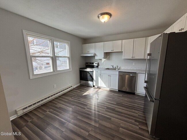 Building Photo - 22 Church St Ext