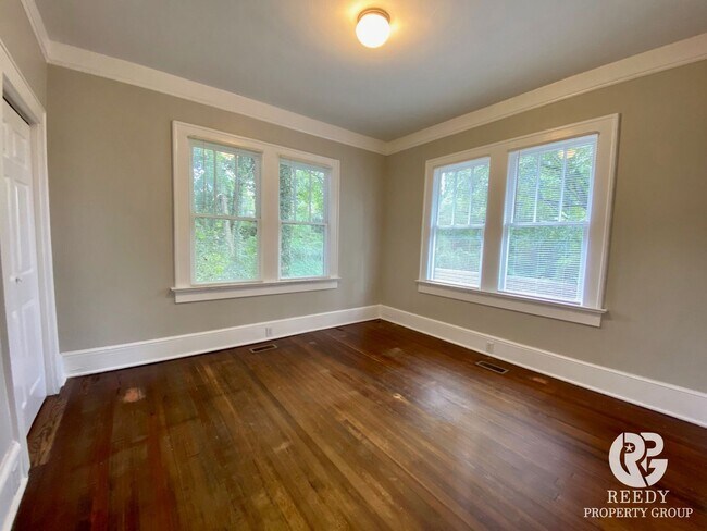 Building Photo - Hampton Heights