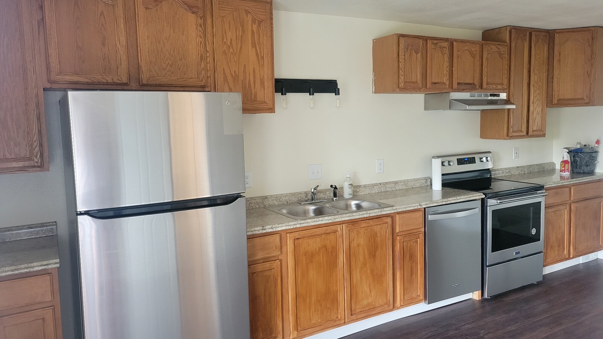 new kitchen - 303 S 2nd St