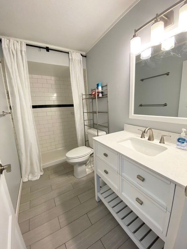 Building Photo - OCEAN VIEW OF THE SUNRISE AND SUNSET!!!