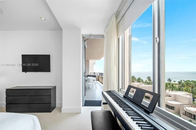 Building Photo - 201 Crandon Blvd