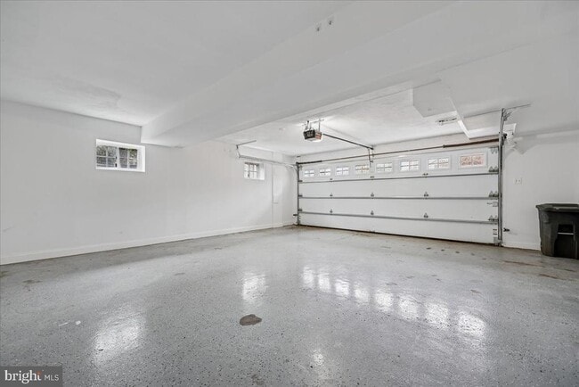 Building Photo - 4902 De Russey Pkwy