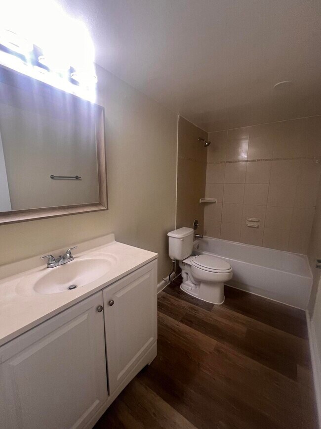 Building Photo - 1500 N Congress Ave