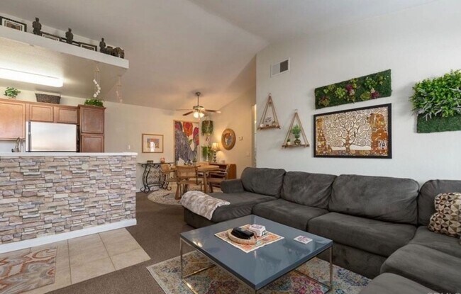 Building Photo - Upstairs 2 Bedroom 2 Bath Condo Available in El Cajon, Rancho Area