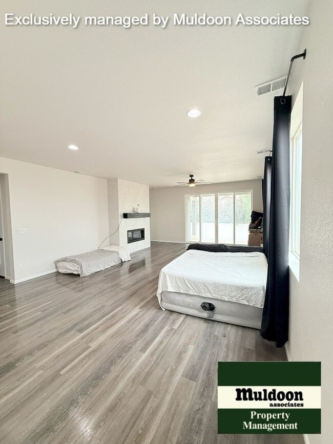 Building Photo - Like new home on the Northside of Pueblo!