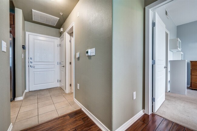 Building Photo - 330 Las Colinas Blvd E