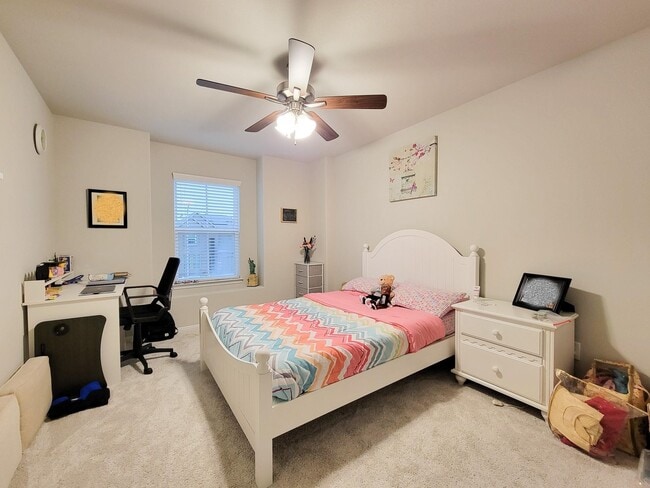 Building Photo - 4535 Medrano Trl