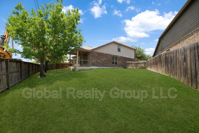 Building Photo - 417 Cattle Run