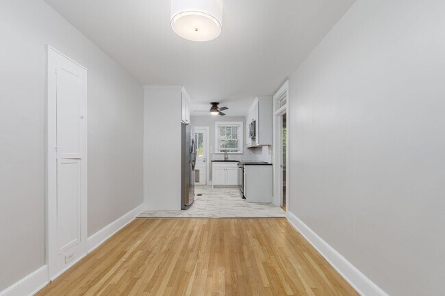 Building Photo - Live in the Heart of Shandon – Stylishly R...