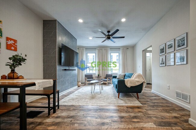 Building Photo - Furnished Elegant 3-Bedroom, 2.5 Bath Home with Hardwood Floors & Central A/C