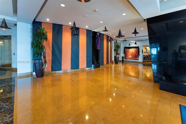 Building Photo - 801 Brickell Key Blvd