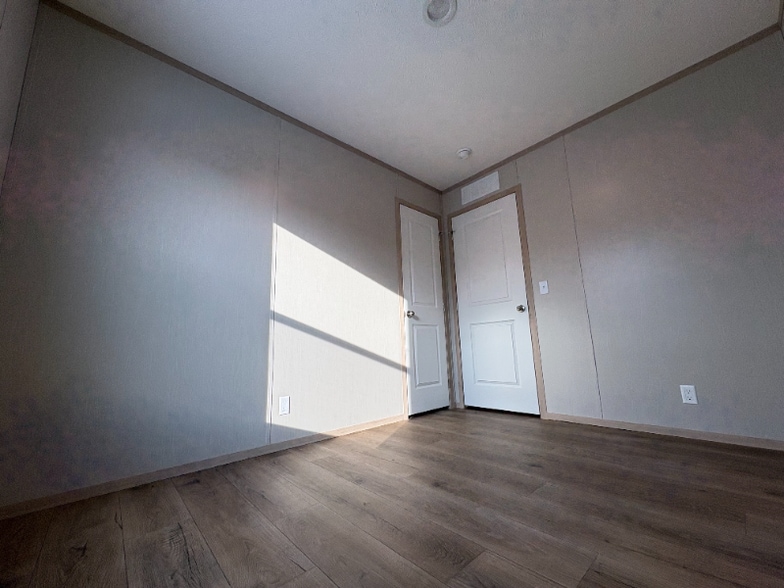 Building Photo - 125 S Manor St