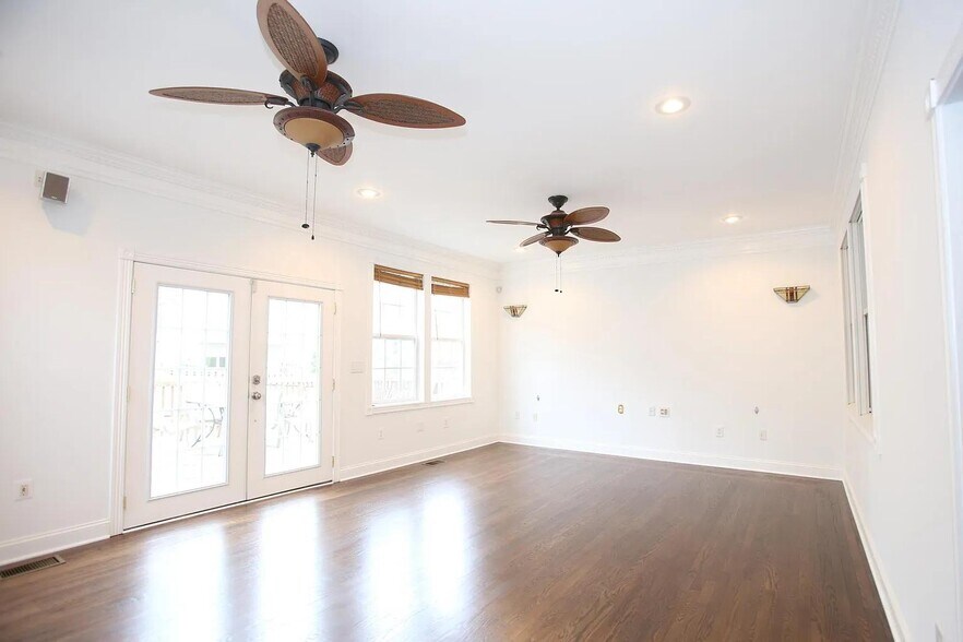 1st floor sunroom - 3820 Elbert Ave