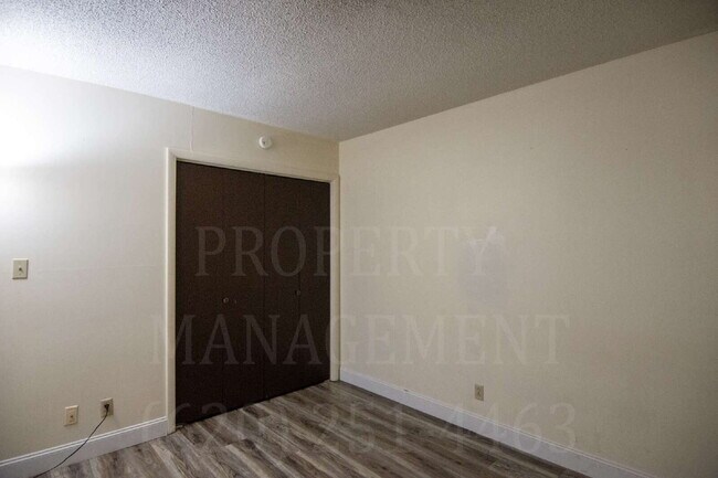 Building Photo - 2 Bedroom 1 Bath Coffeyville Apartment.