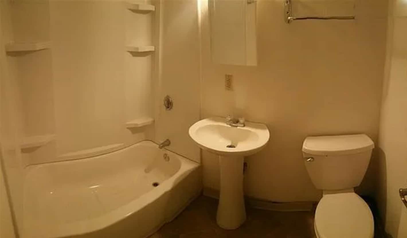 Bathroom - 3483 Rewak Dr