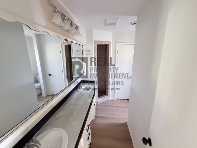 Building Photo - 6508 Drexel Rd