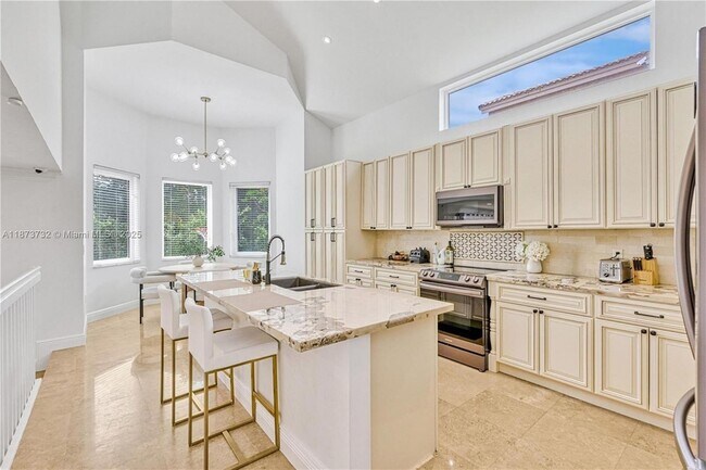 Building Photo - 1500 SW 171st Terrace