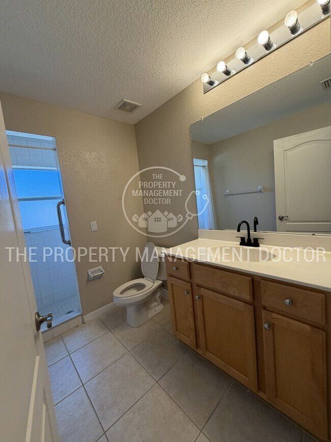 Building Photo - Your Private Resort Awaits - Pool Home with 3-Car Garage in North Port!