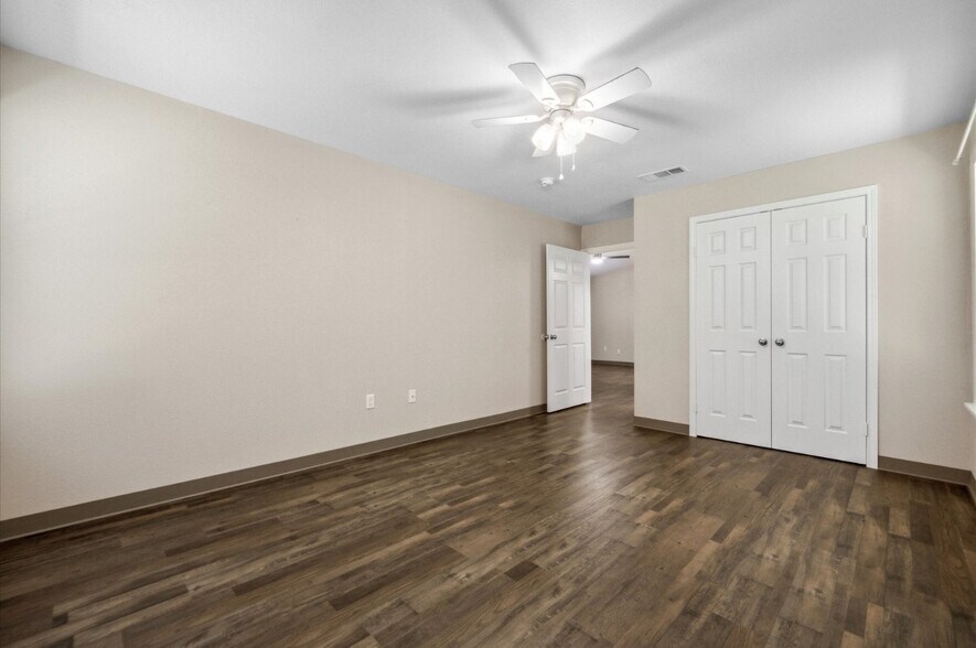 Building Photo - 18350 FM 47