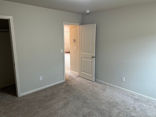 Building Photo - 1170 Rockwell Dr