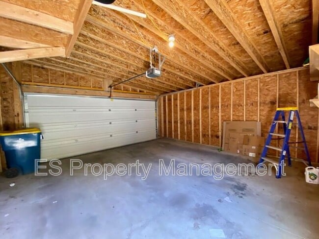 Building Photo - 1440 Lexington Ave