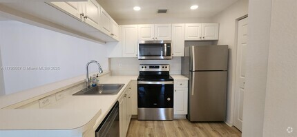 Building Photo - 2804 Sarento Pl