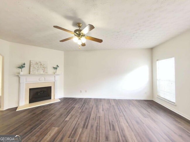 Building Photo - 619 Kenridge Way