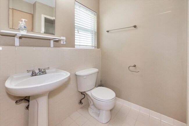 Building Photo - 5321 Pagewood Ln