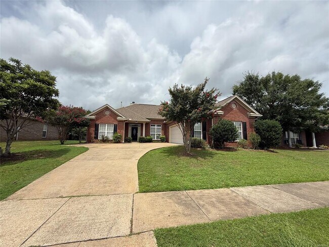 Building Photo - 9832 Helmsley Cir