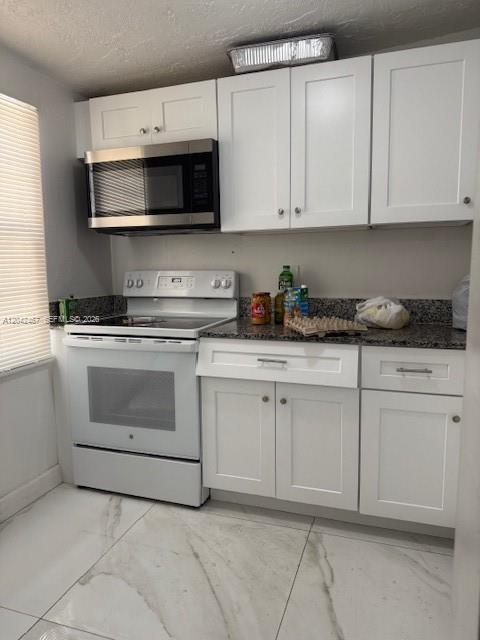 Building Photo - 397 W 57th St