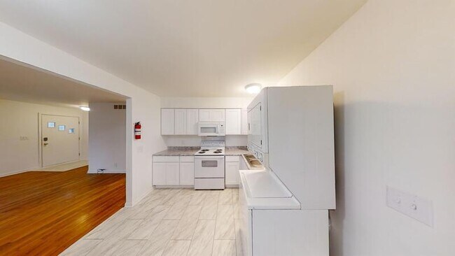 Building Photo - 726 Mildred St