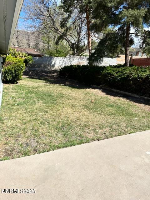 Building Photo - 7050 Pembroke Dr