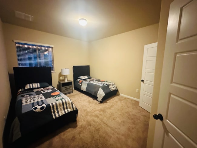 Building Photo - 16200 Cantania Cove