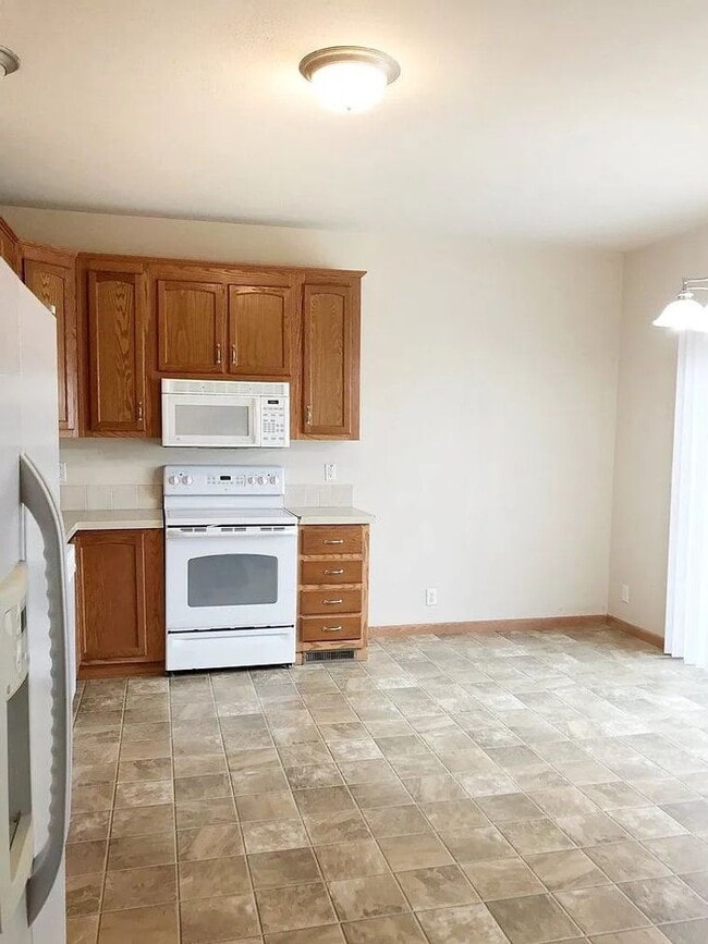 Building Photo - Quality Home Management